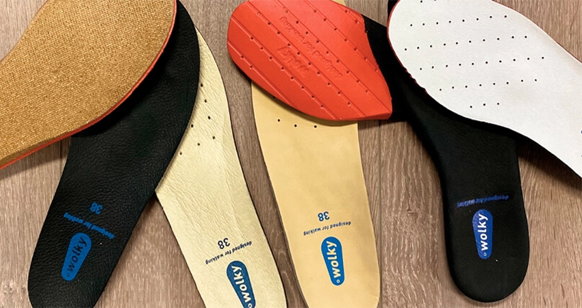 Sandals' footbed