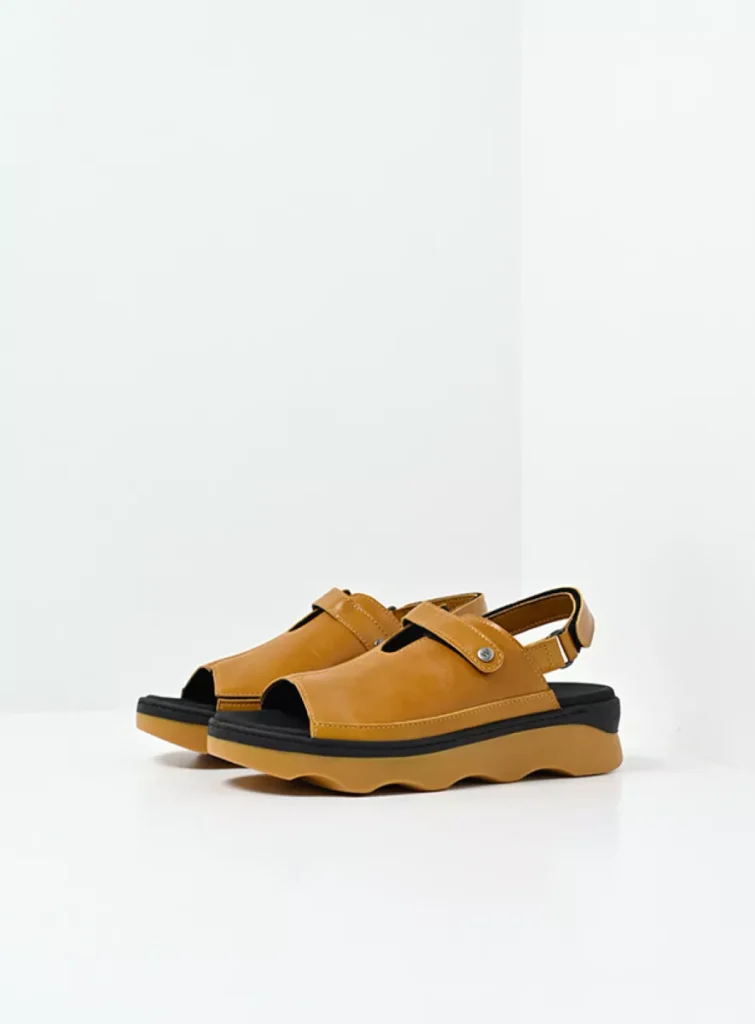 Wolky Future 0235333930 33930 amber leather