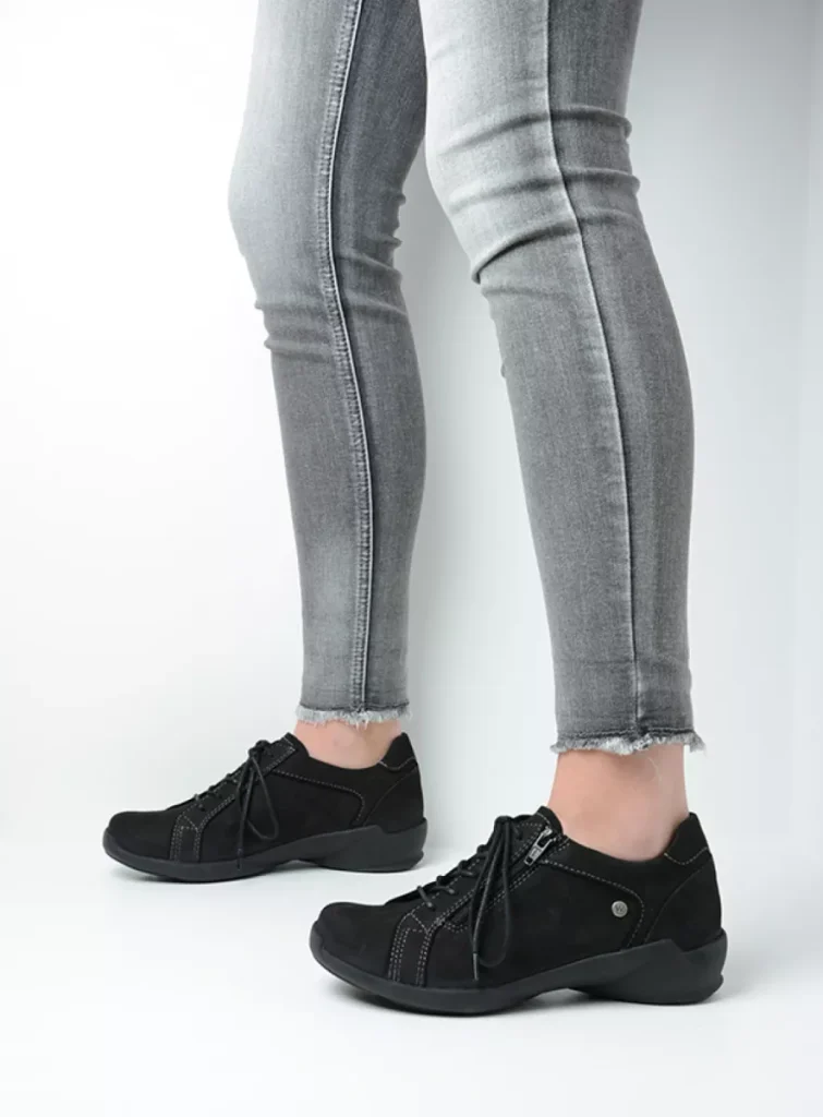 Wolky Women’s shoes 0157616000 16000 black oiled nubuck