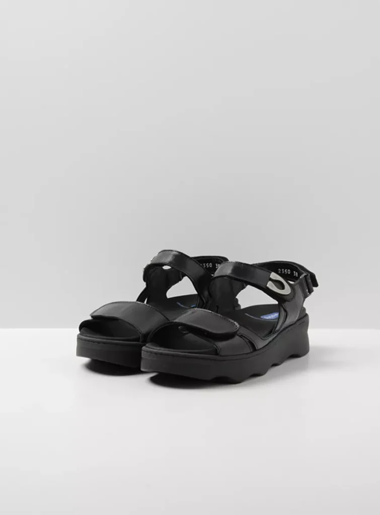 Wolky Women’s shoes 0235033000 33000 black leather