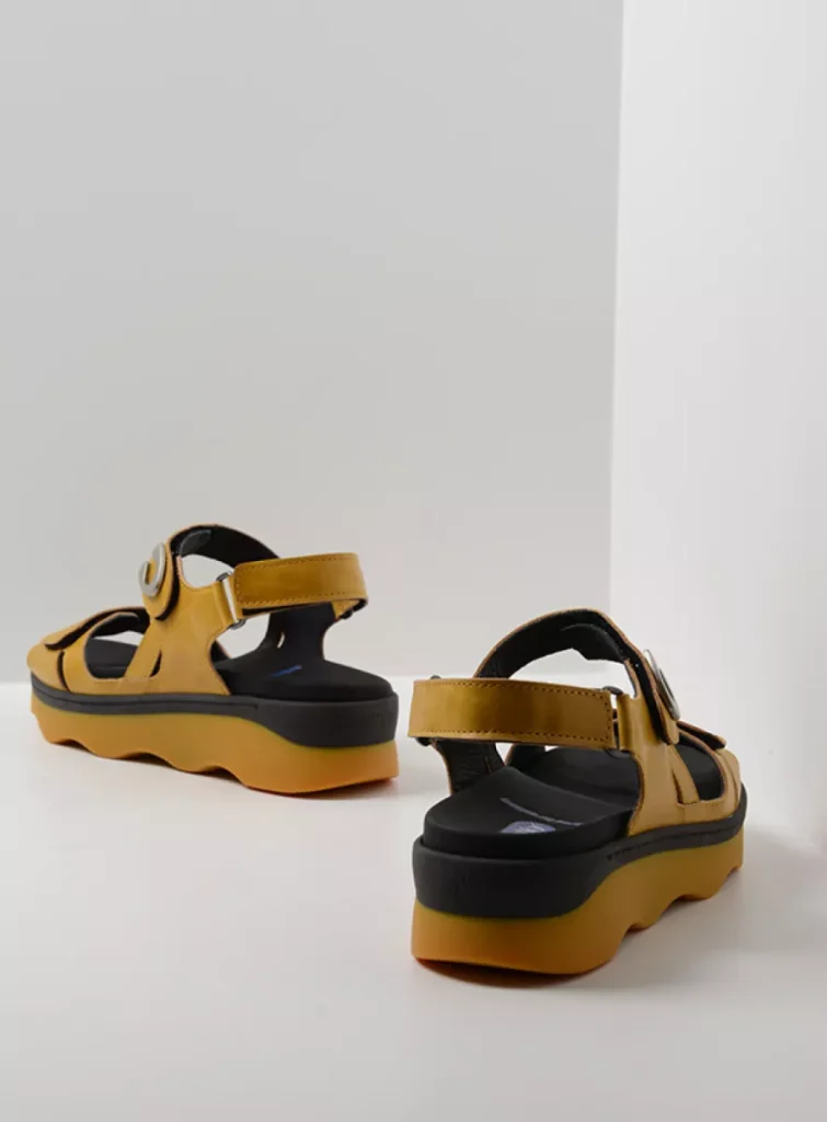 Wolky Women’s shoes 0235033930 33930 amber leather