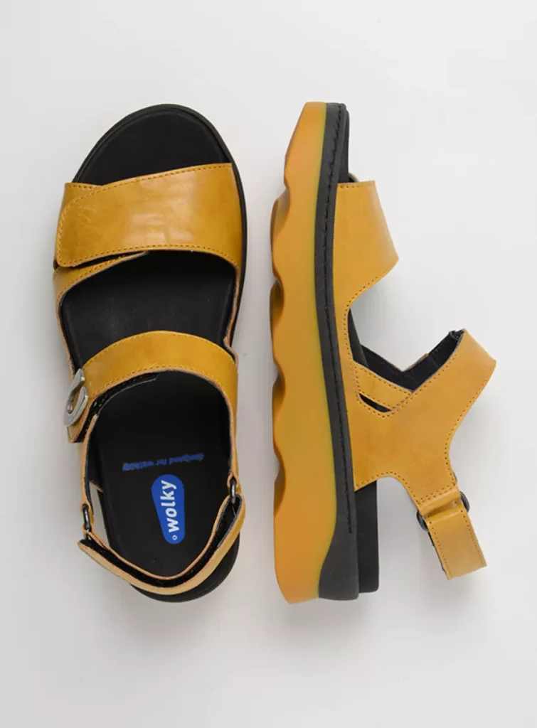 Wolky Women’s shoes 0235033930 33930 amber leather