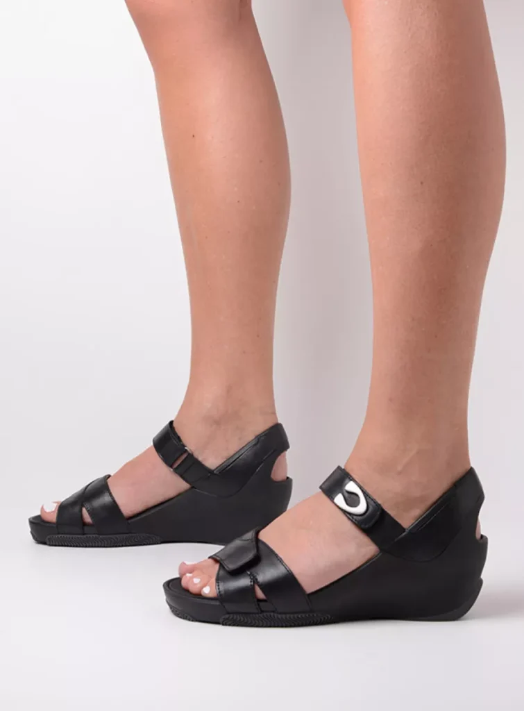 Wolky Women’s shoes 0377520000 20000 black leather
