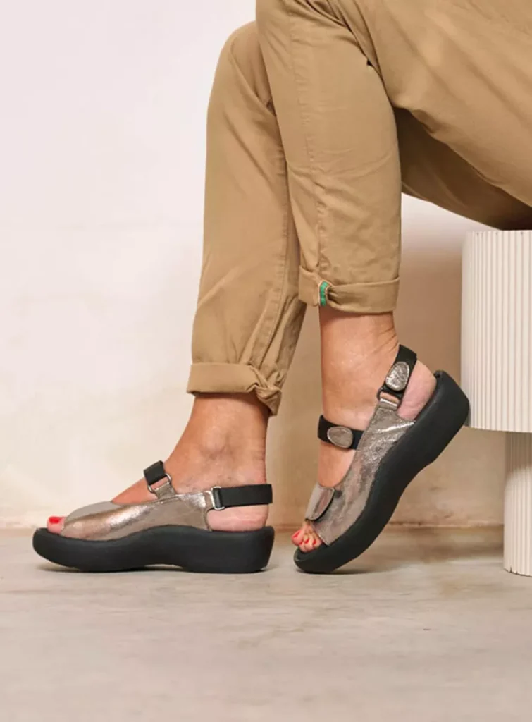 The iconic Jewel 14 Wolky Sandals 0320439280 39280 Metal Metallic Leather Sfeer 1.webp