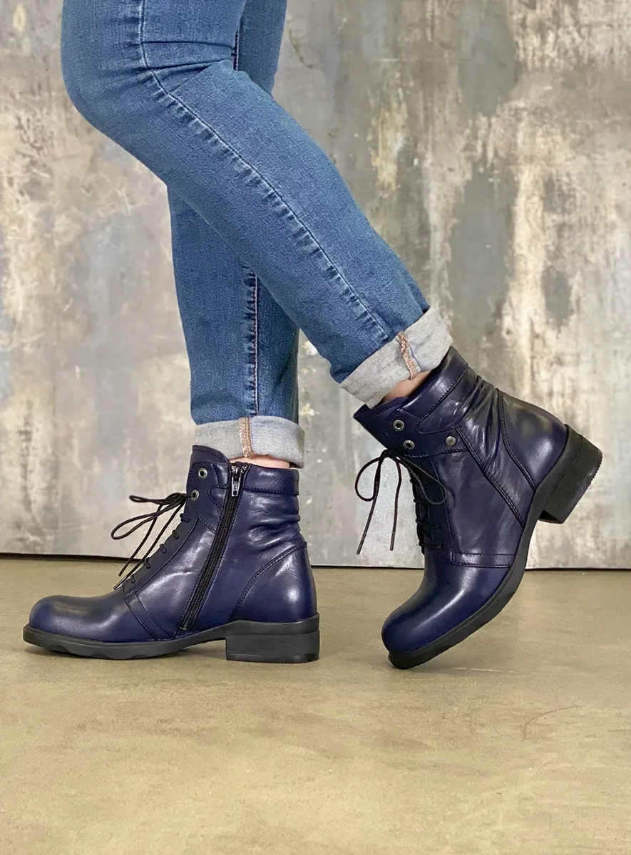 Wolky Center WR - blue leather Boots for women
