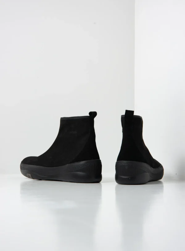 Wolky Pulse - black nubuck Ankle boots for women