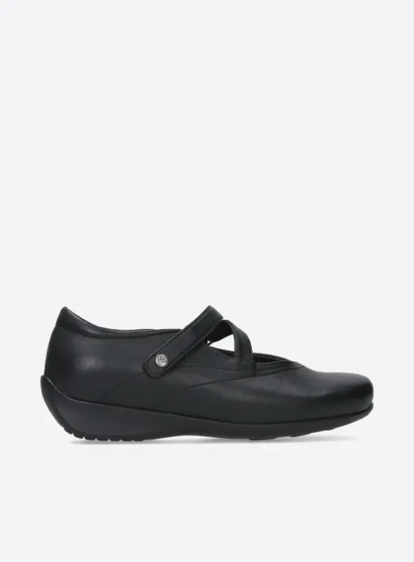 Wolky Passion - black leather Mary Jane shoes for women