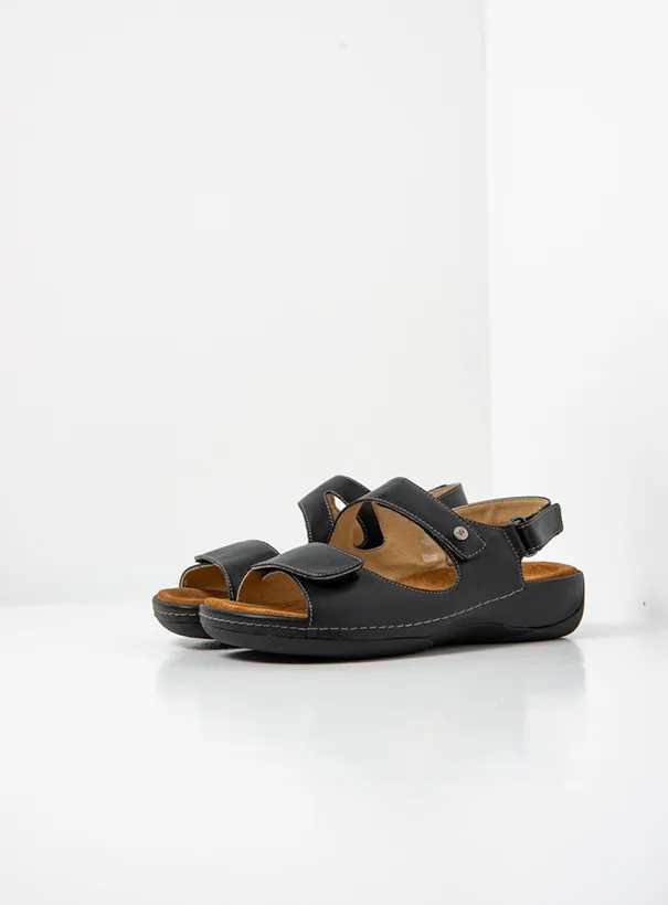Wolky Liana - black leather Sandals for women