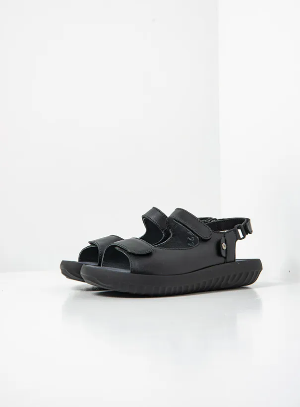 Wolky Feel XW - black leather Sandals for women