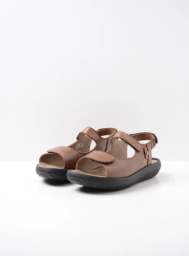 Wolky Feel XW - cognac leather Sandals for women