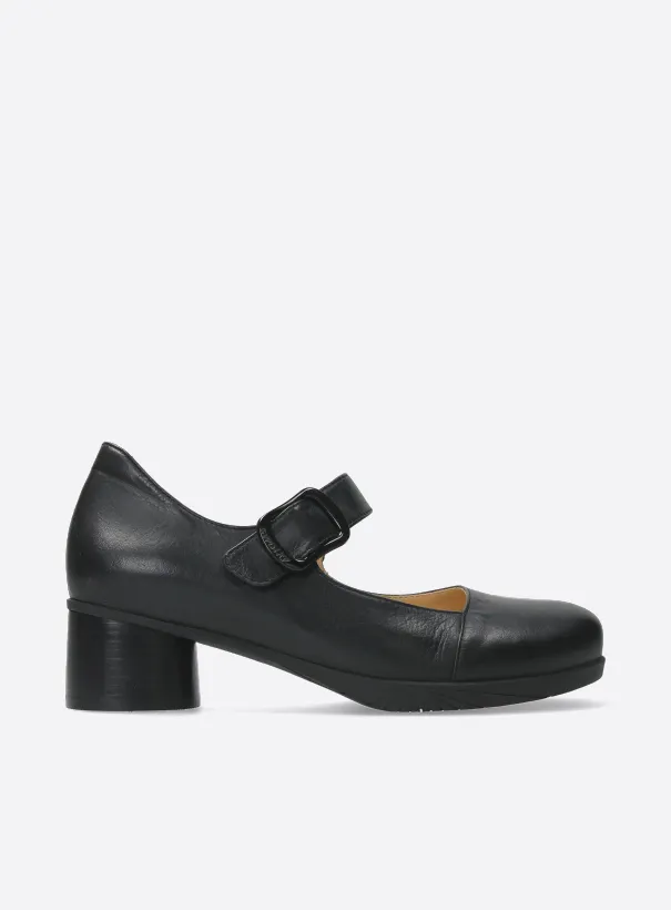Wolky Selma - black leather Mary Jane shoes for women