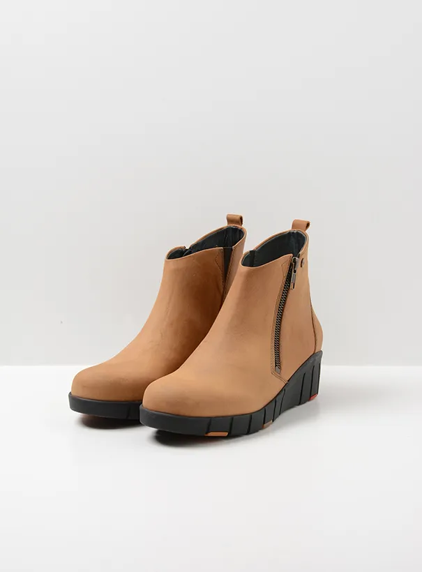 Wolky Phoenix WR - camel nubuck Boots for women