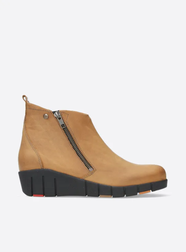 Wolky Phoenix WR - camel nubuck Boots for women