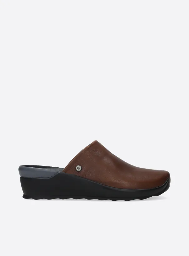Wolky Go - cognac leather Clogs for women