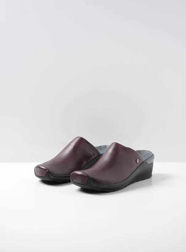 Wolky Go - bordo leather Clogs for women